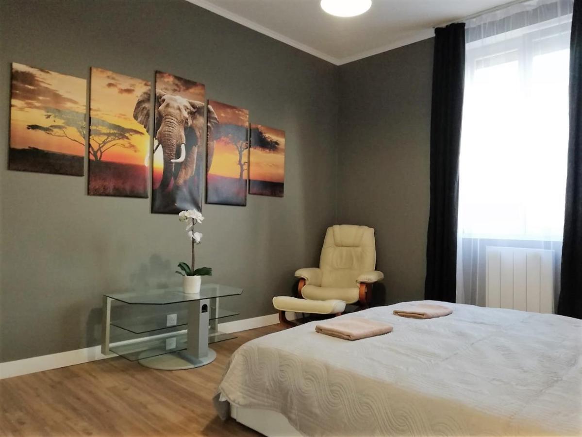 Appartement Refait Par Architecte. Proche De La Gare Et Le Centre De